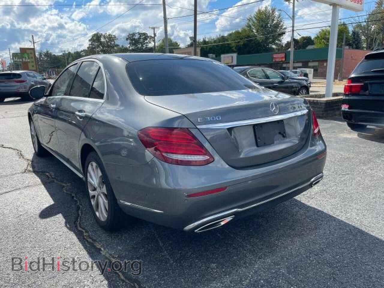 2017 MERCEDES-BENZ E-CLASS - VIN: WDDZF4KB6HA132302 - Фото 3