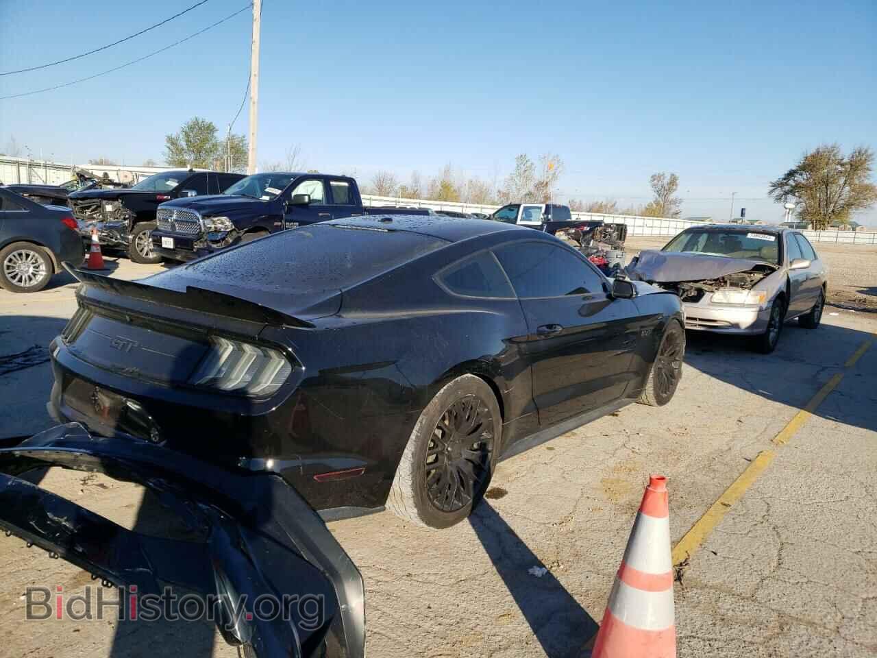 2018 FORD MUSTANG - VIN: 1FA6P8CF2J5117240 - Фото 3