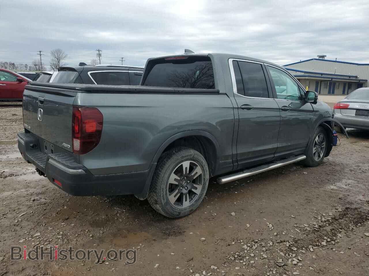 2017 HONDA RIDGELINE - VIN: 5FPYK3F6XHB033795 - Фото 3
