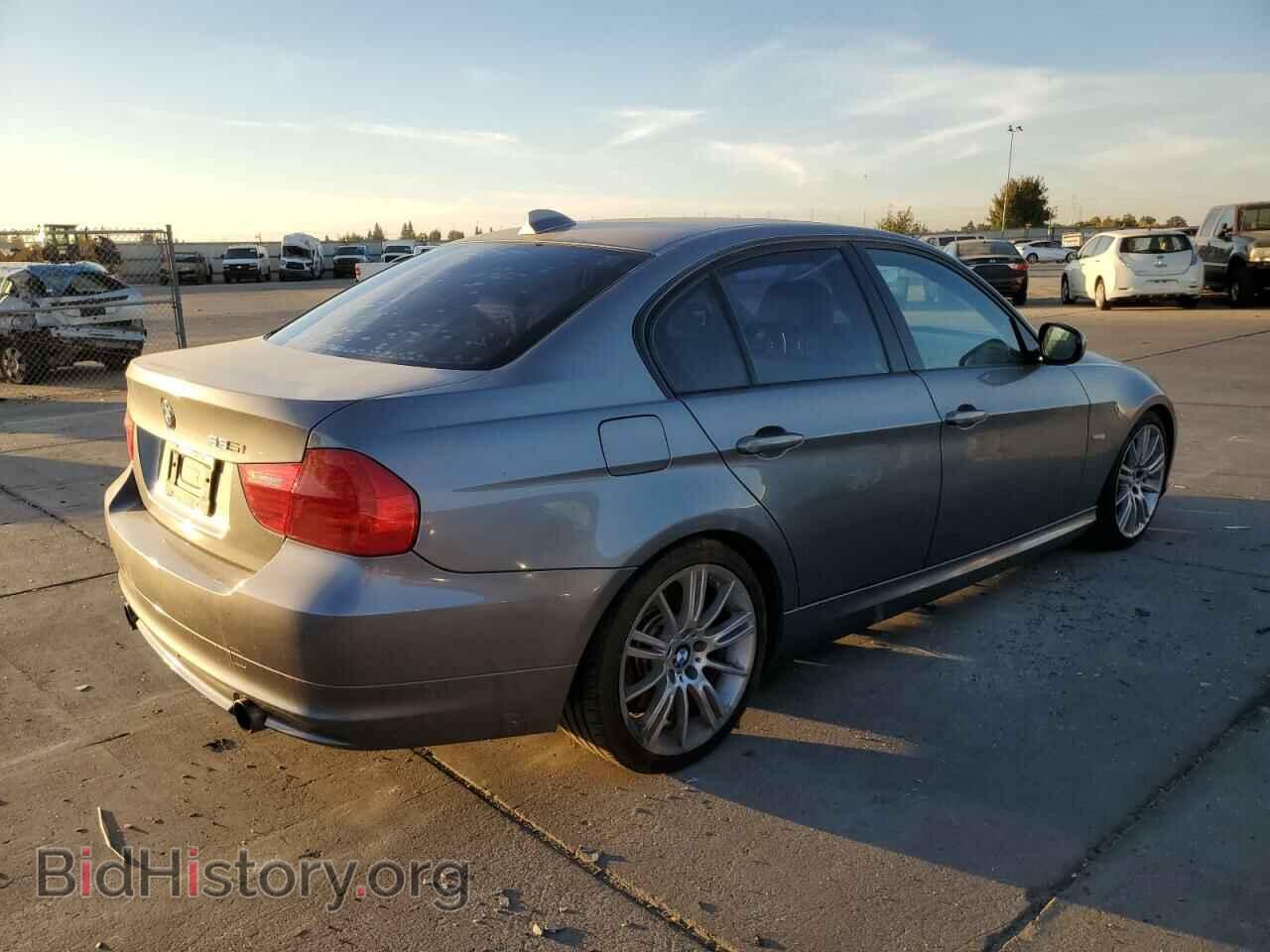 2011 BMW 3 SERIES - VIN: WBAPM5C5XBE576513 - Фото 3