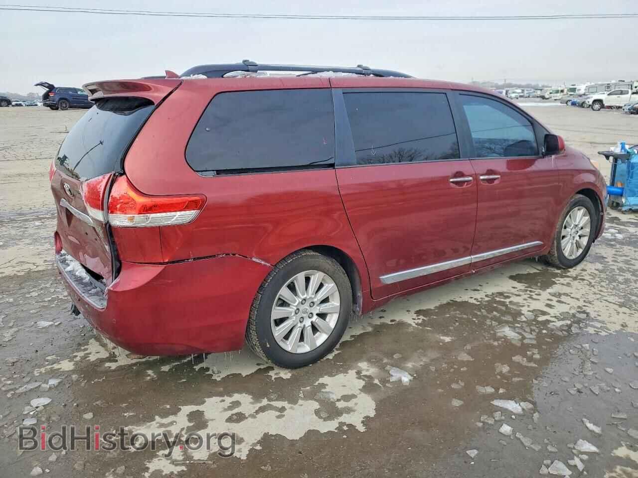 2011 TOYOTA All Models - VIN: 5TDYK3DC1BS172654 - Фото 3