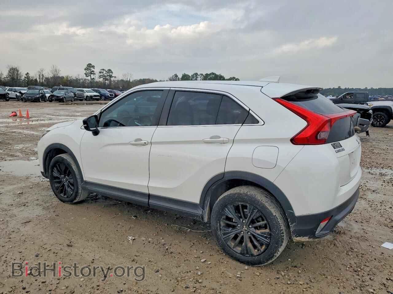 2018 MITSUBISHI ECLIPSE - VIN: JA4AT4AA8JZ069195 - Photo 2