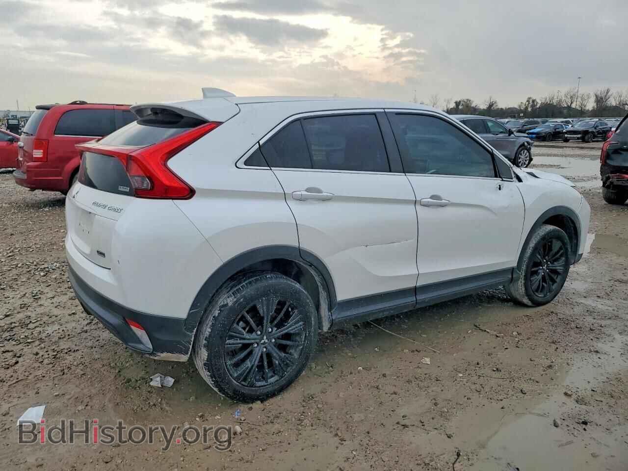 2018 MITSUBISHI ECLIPSE - VIN: JA4AT4AA8JZ069195 - Photo 3