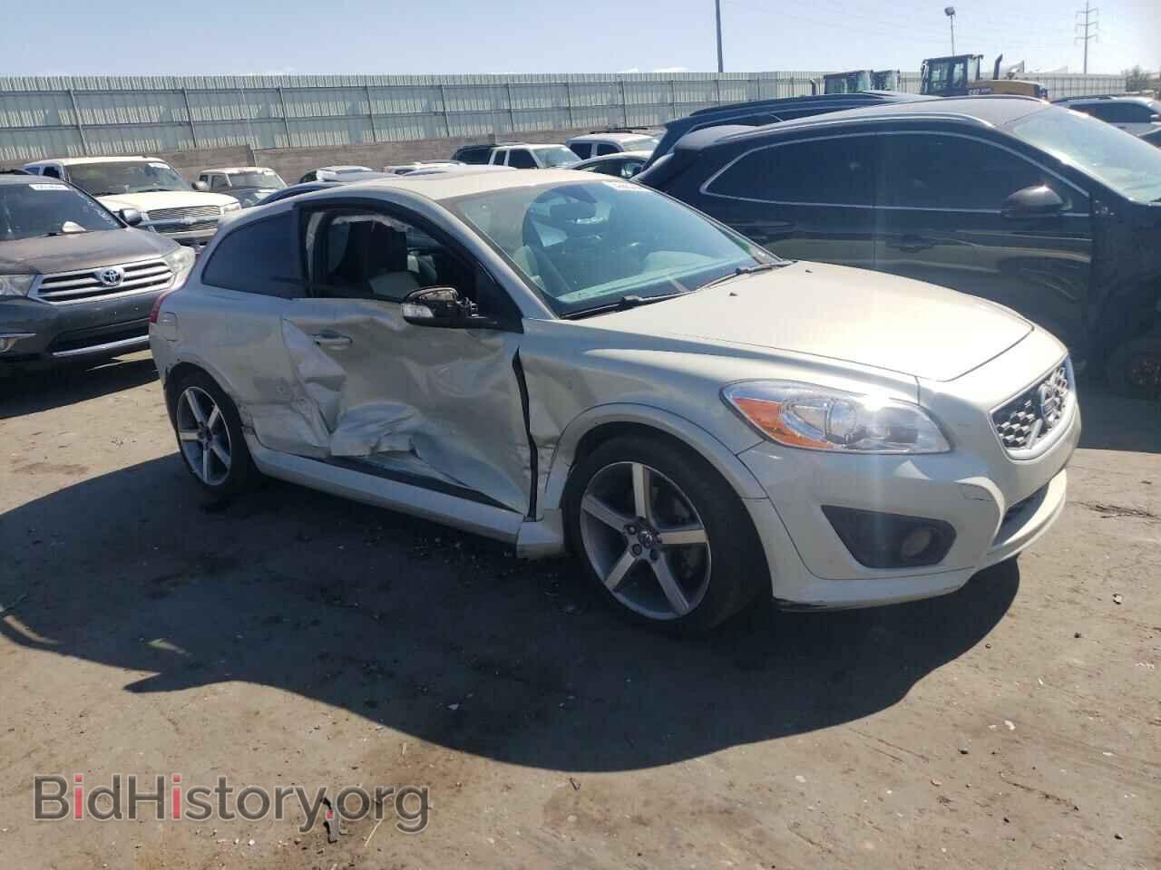 2011 VOLVO C30 - VIN: YV1672MK0B2247940 - Фото 4