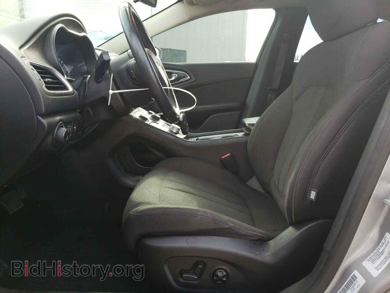 2016 CHRYSLER 200 - VIN: 1C3CCCAB5GN112672 - Фото 7