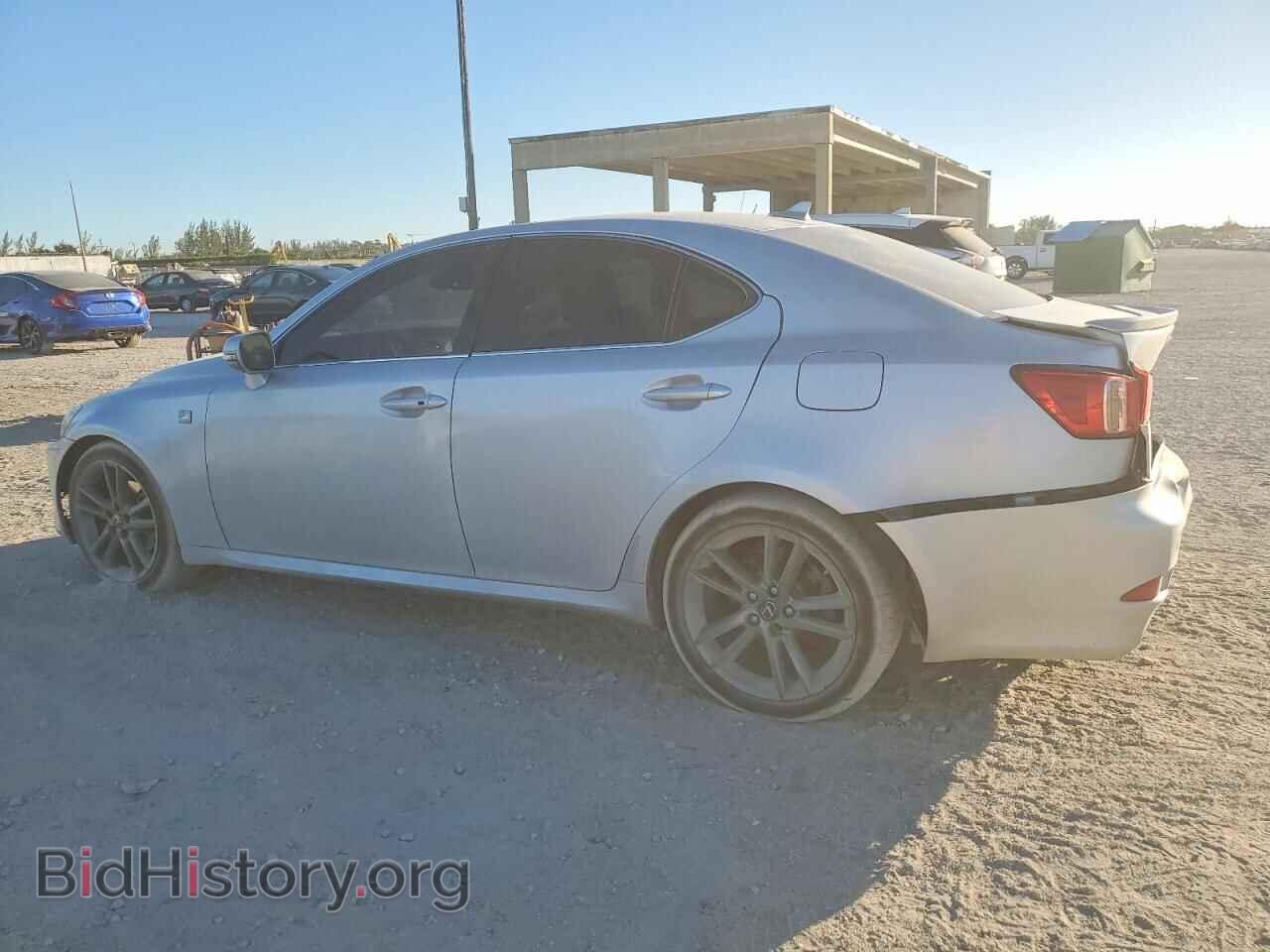 2011 LEXUS IS - VIN: JTHBF5C20B5149918 - Photo 2