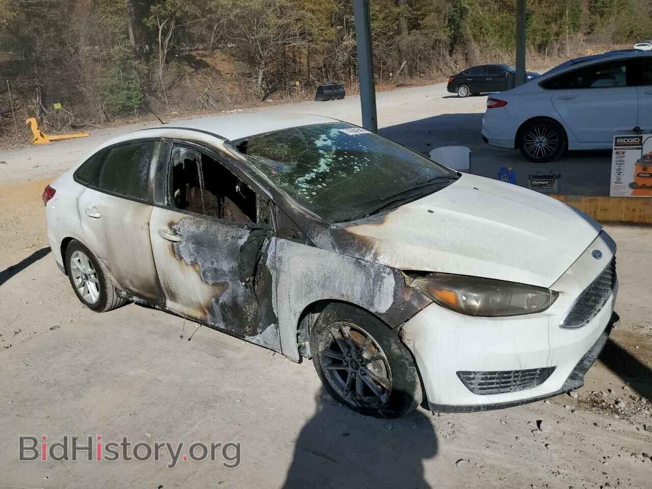 2016 FORD FOCUS - VIN: 1FADP3F2XGL247564 - Фото 4