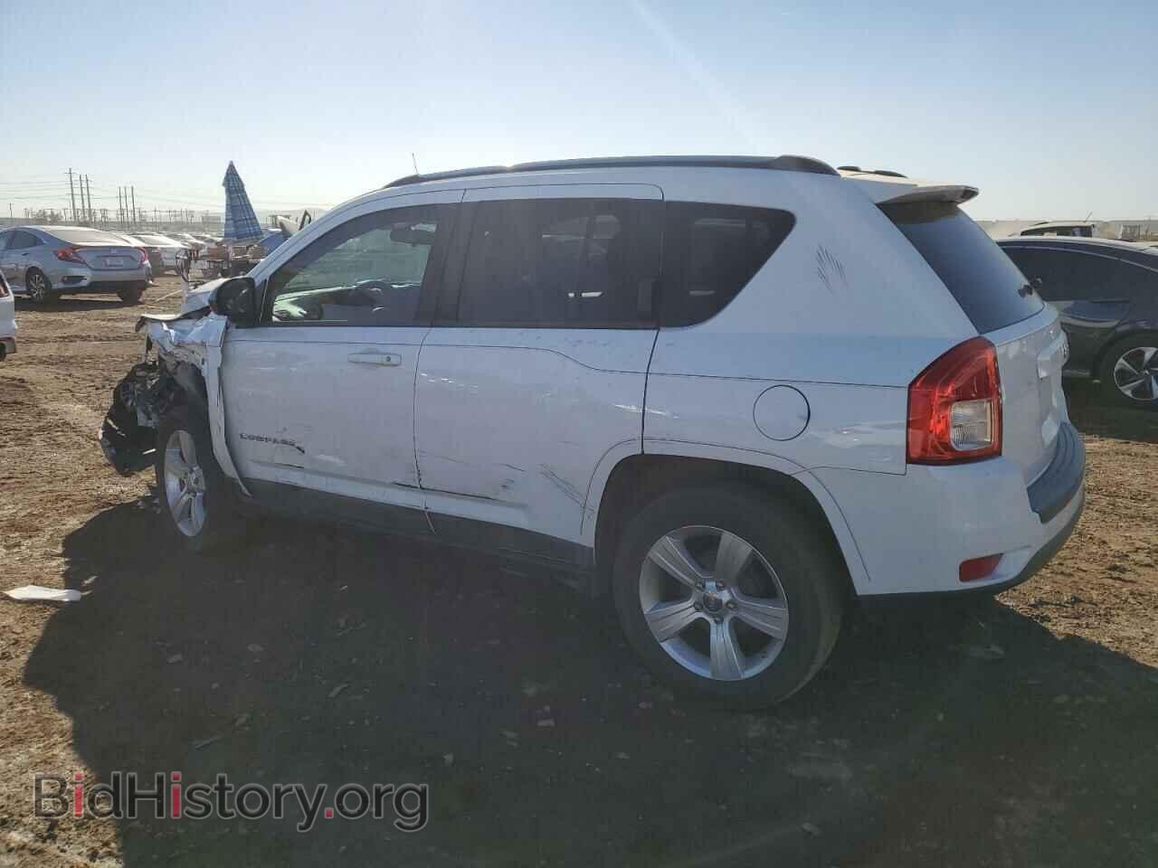 2011 JEEP COMPASS - VIN: 1J4NT1FB3BD264380 - Фото 2