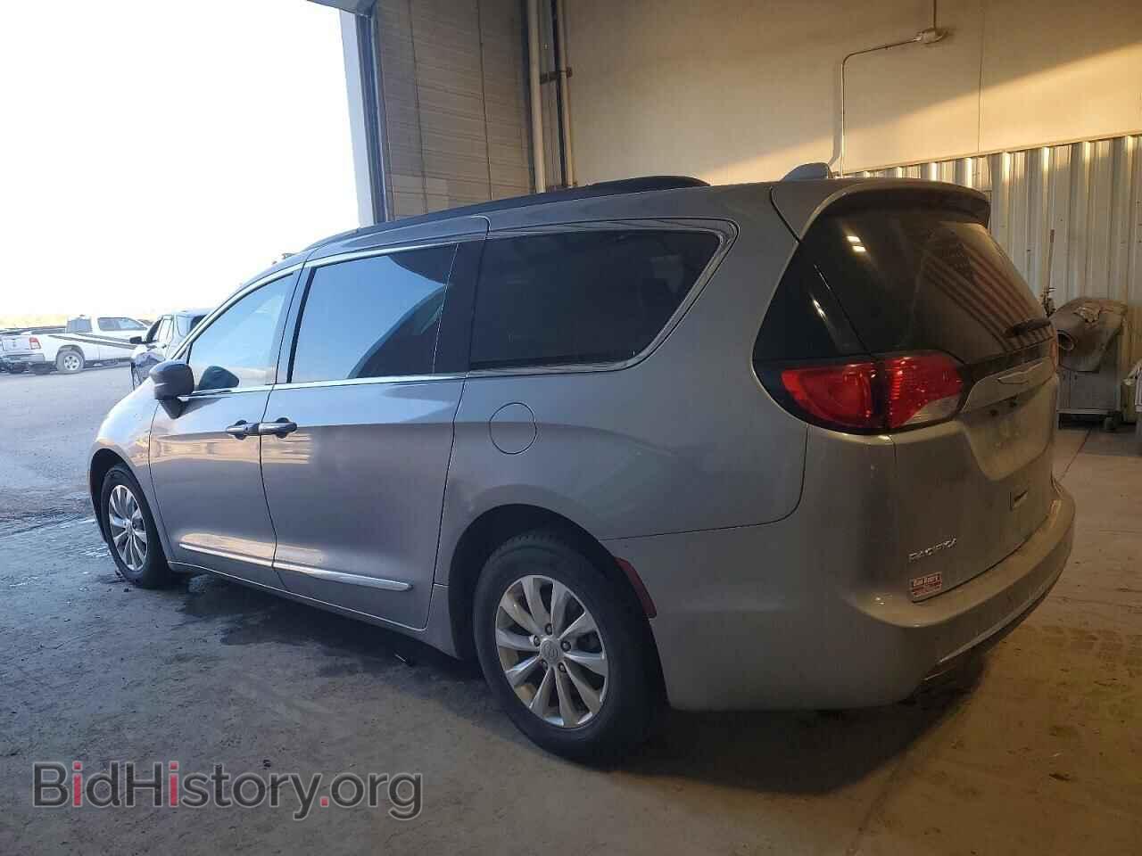 2017 CHRYSLER PACIFICA - VIN: 2C4RC1BGXHR704044 - Фото 2