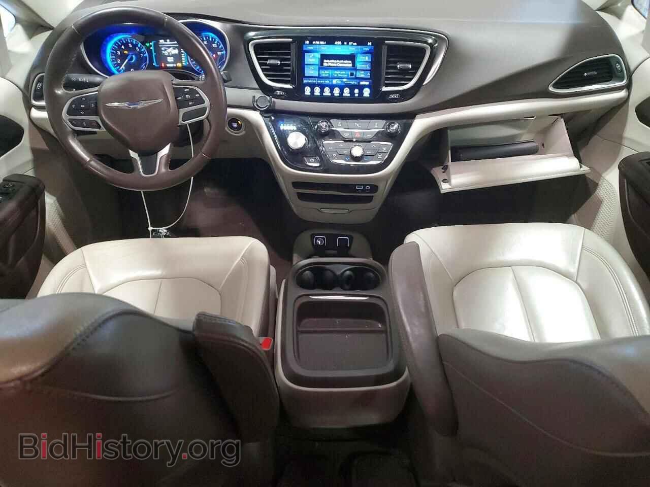 2017 CHRYSLER PACIFICA - VIN: 2C4RC1BGXHR704044 - Фото 8