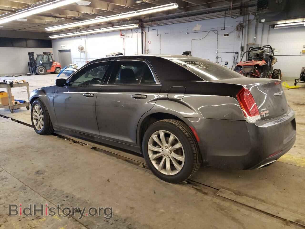2017 CHRYSLER 300 - VIN: 2C3CCARG4HH597031 - Фото 2
