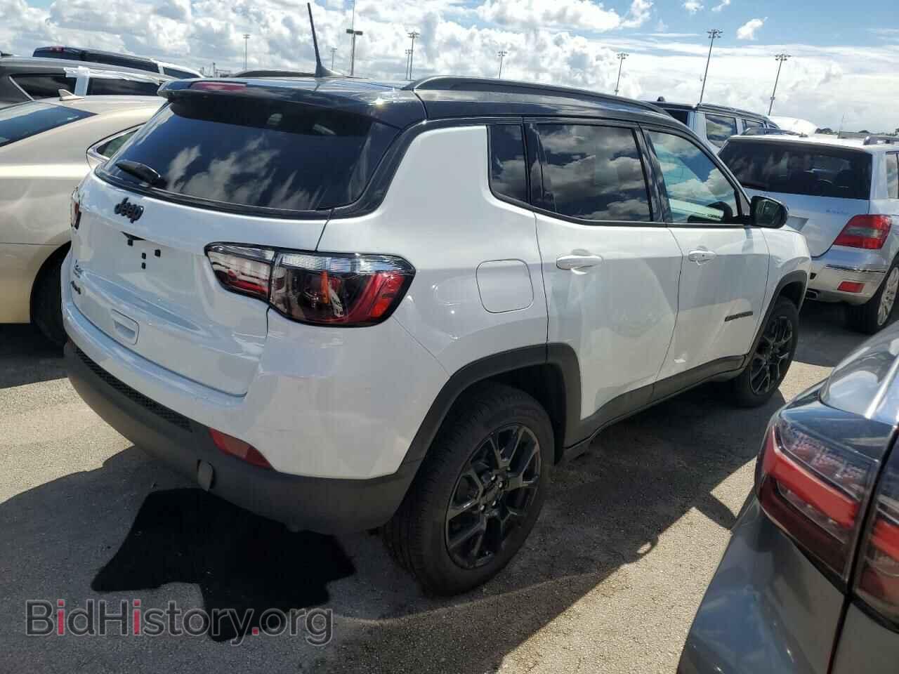 2024 JEEP COMPASS - VIN: 3C4NJDBN2RT124256 - Фото 3