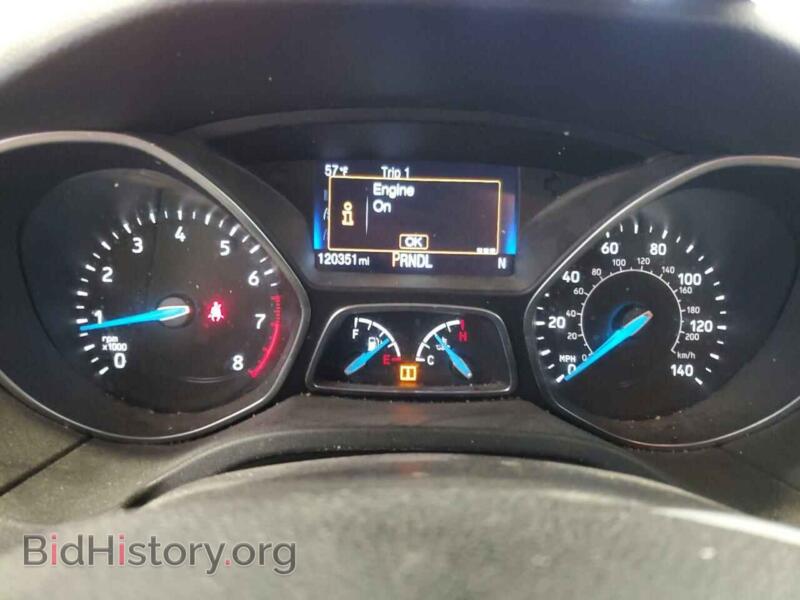 2017 Ford FOCUS (VIN 1FADP3F2XHL247050) — photo 9 of 12