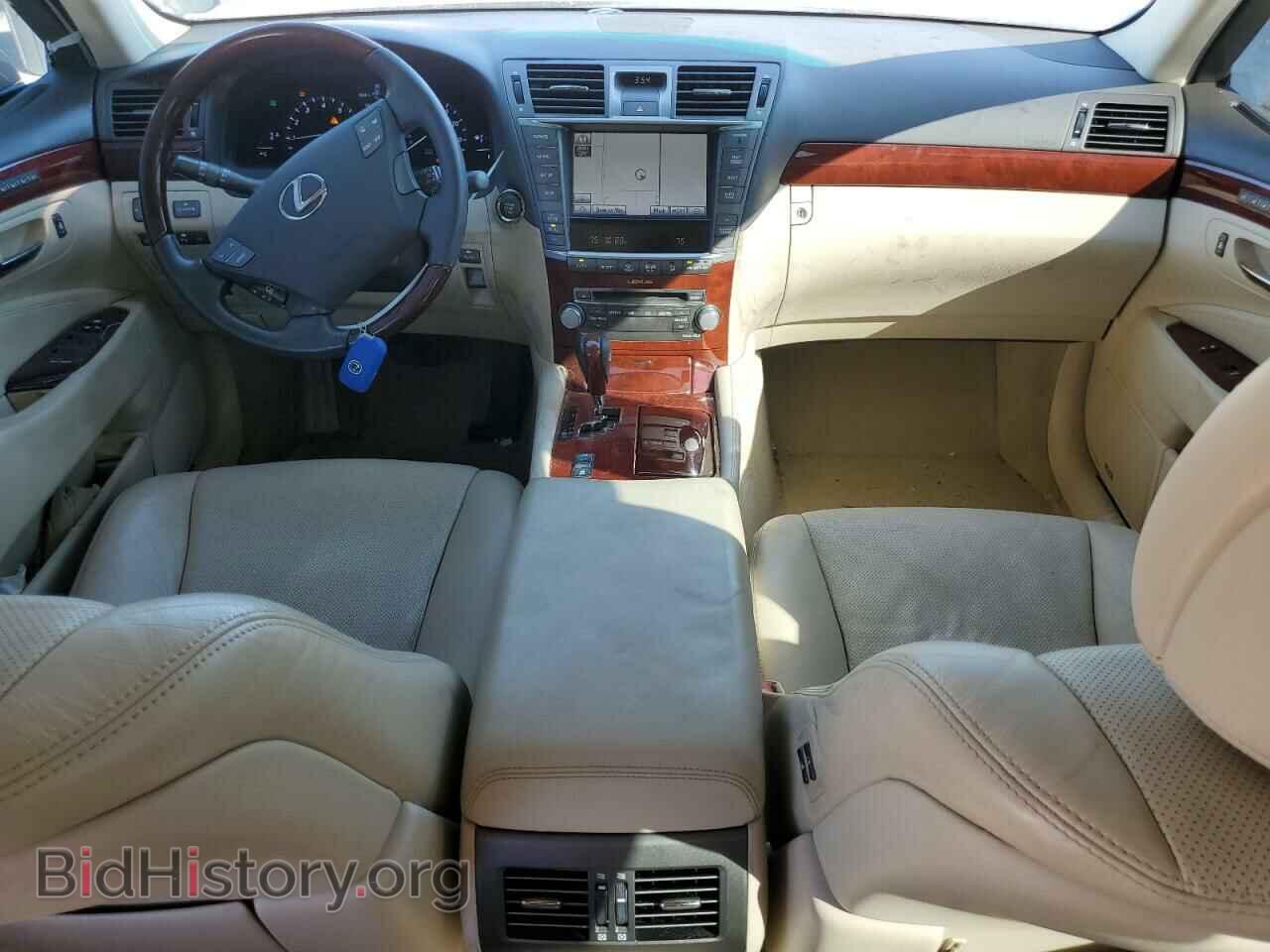 2012 LEXUS LS460 - VIN: JTHBL5EFXC5113485 - Photo 8
