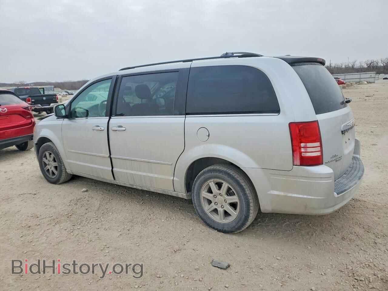 2008 CHRYSLER MINIVAN - VIN: 2A8HR54P68R116522 - Фото 2