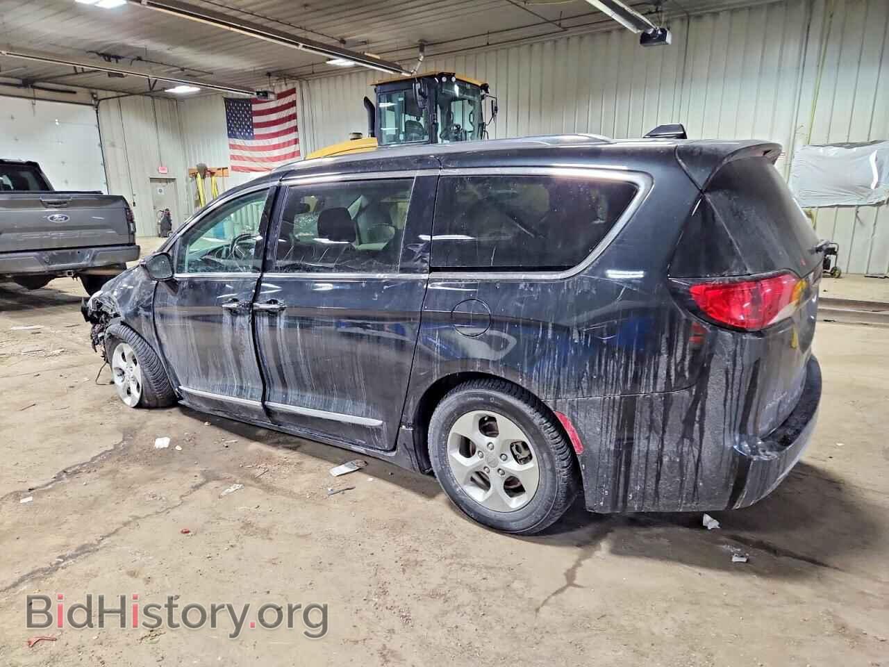 2017 CHRYSLER PACIFICA - VIN: 2C4RC1EG2HR752696 - Фото 2