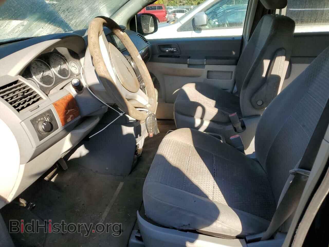 2008 CHRYSLER MINIVAN - VIN: 2A8HR44H28R628152 - Фото 7