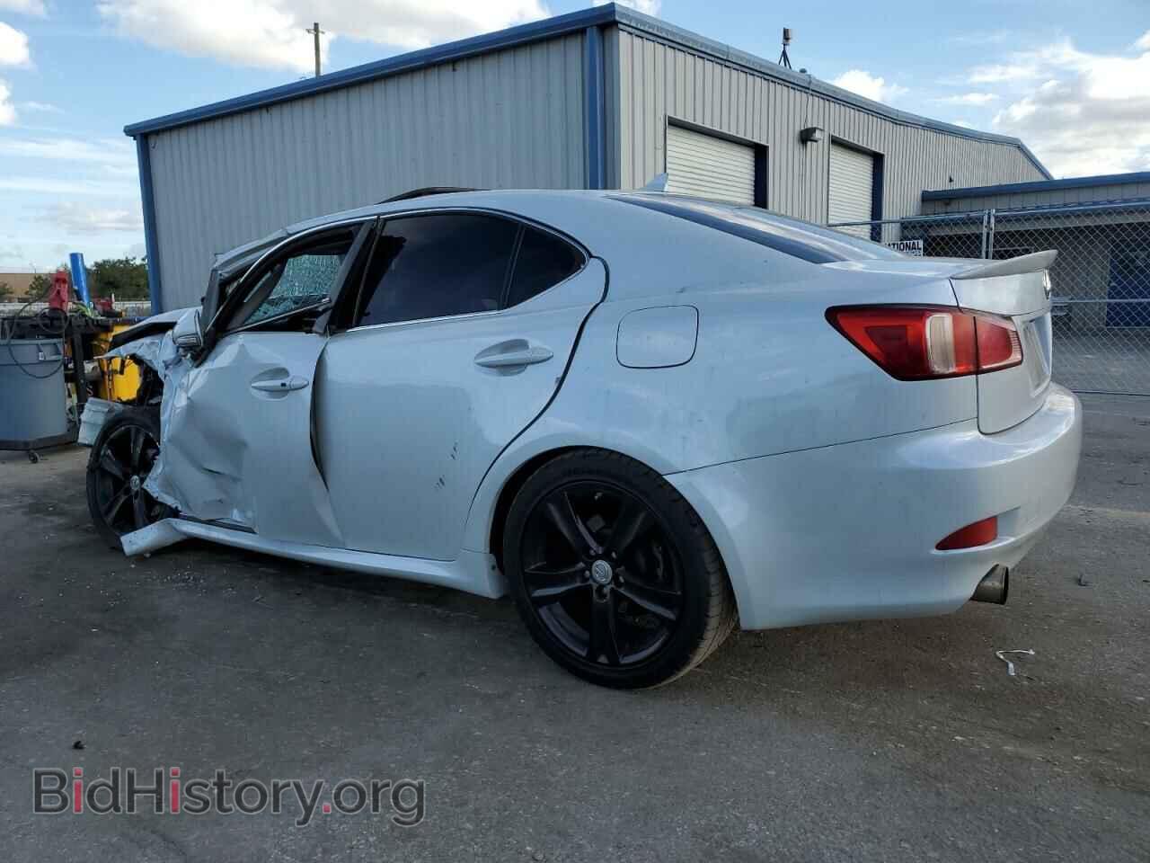 2011 LEXUS IS - VIN: JTHBF5C29B5153479 - Фото 2