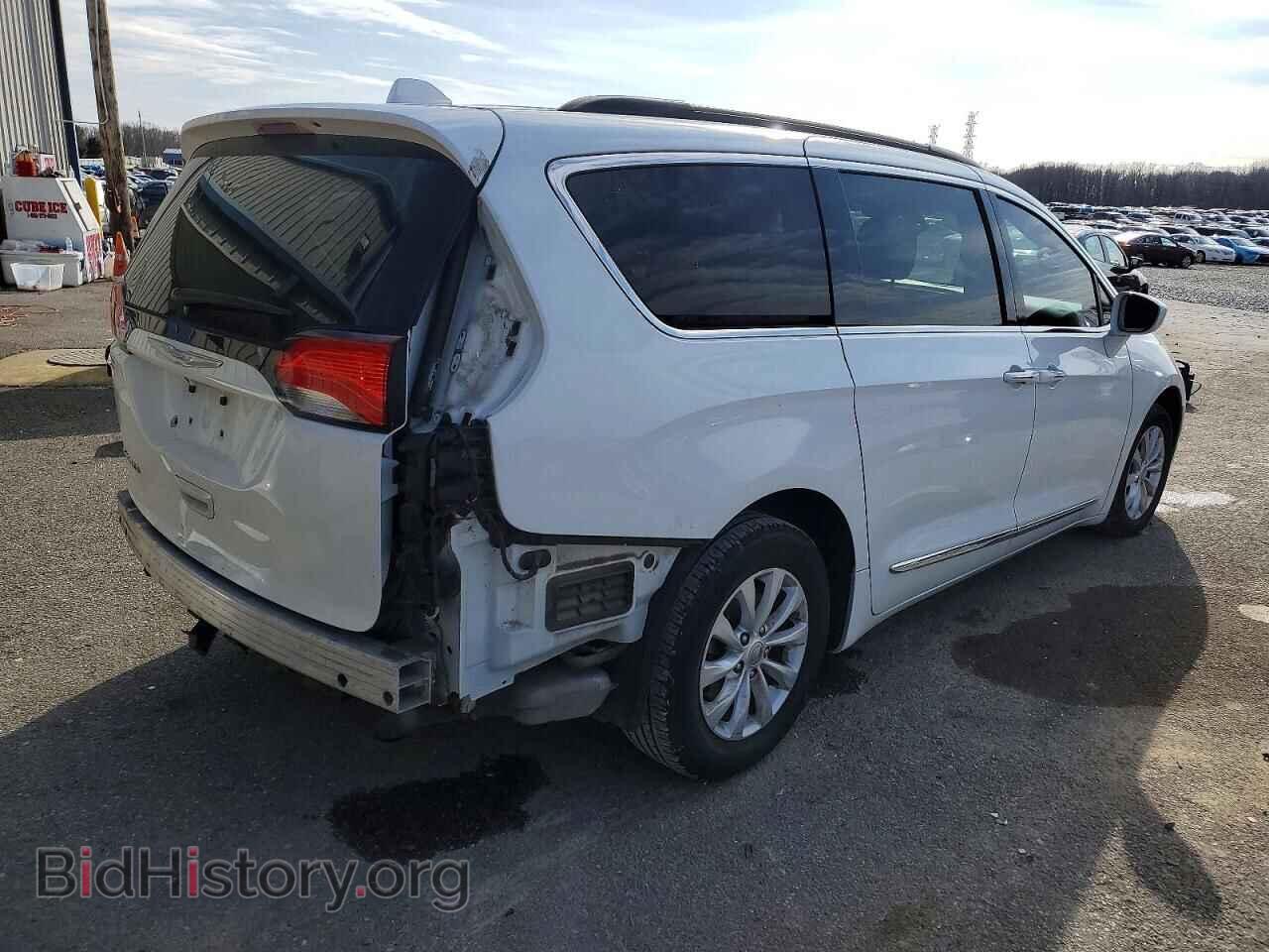 2017 CHRYSLER PACIFICA - VIN: 2C4RC1BG5HR524244 - Photo 3