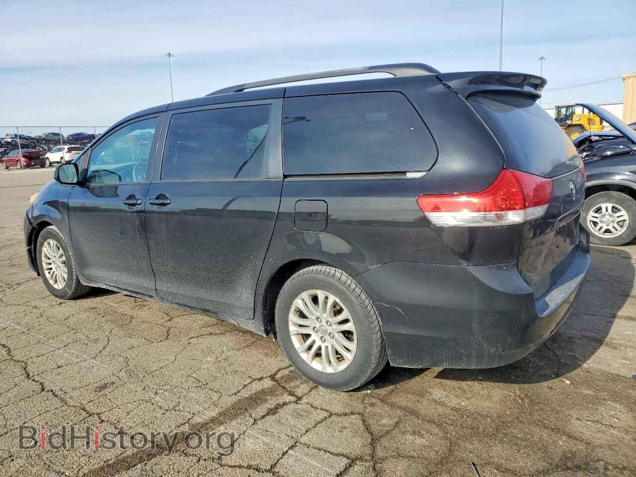 2011 TOYOTA All Models - VIN: 5TDYK3DC5BS172477 - Фото 2
