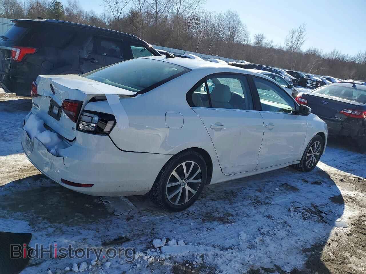 2017 VOLKSWAGEN JETTA - VIN: 3VWDB7AJ2HM375177 - Фото 3
