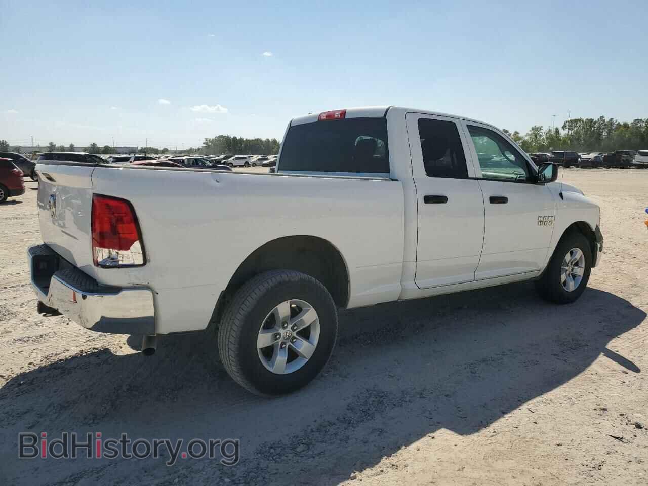 2018 RAM 1500 - VIN: 1C6RR6FG0JS224483 - Фото 3