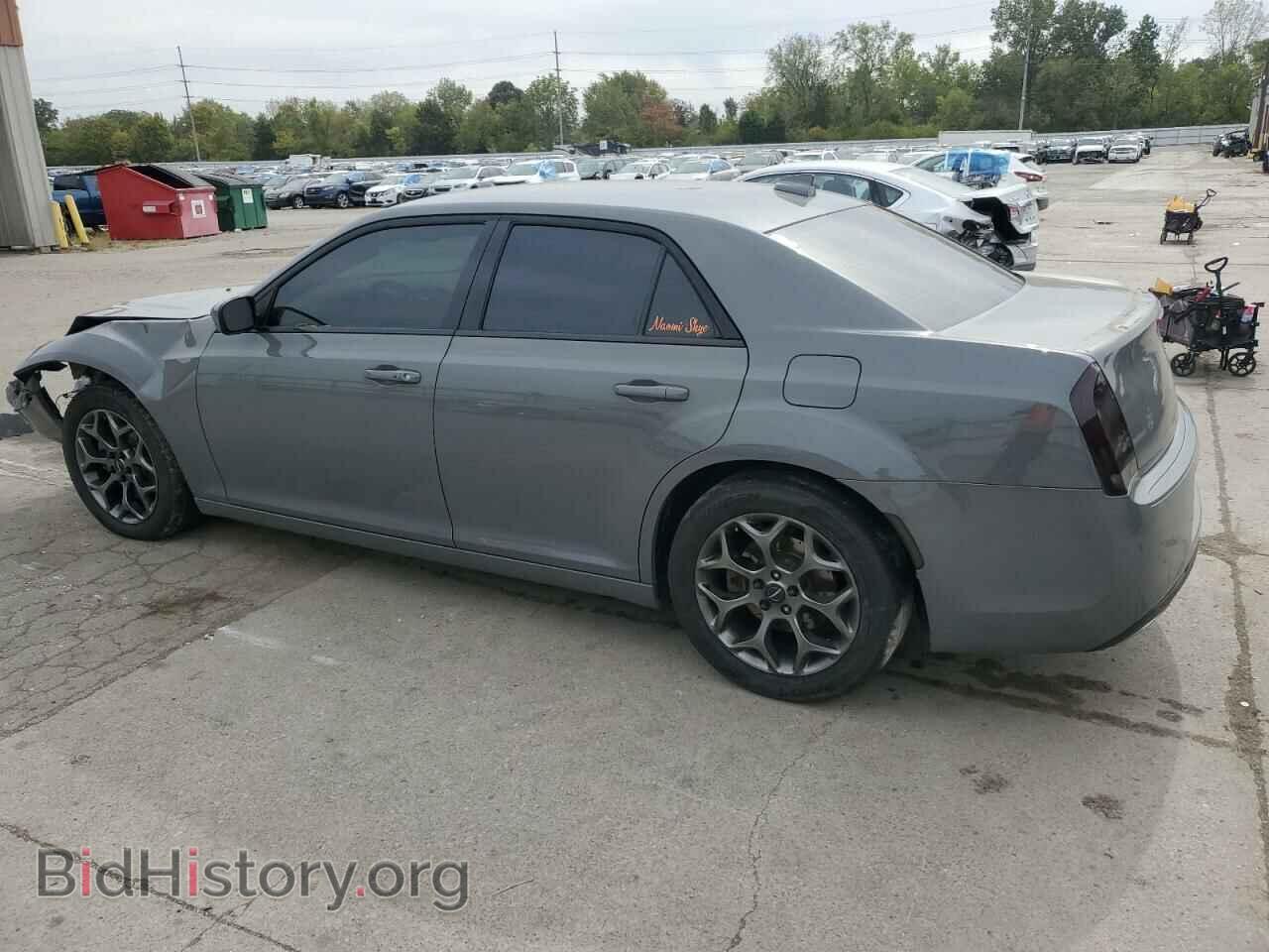 2017 CHRYSLER 300 - VIN: 2C3CCAGGXHH604051 - Фото 2