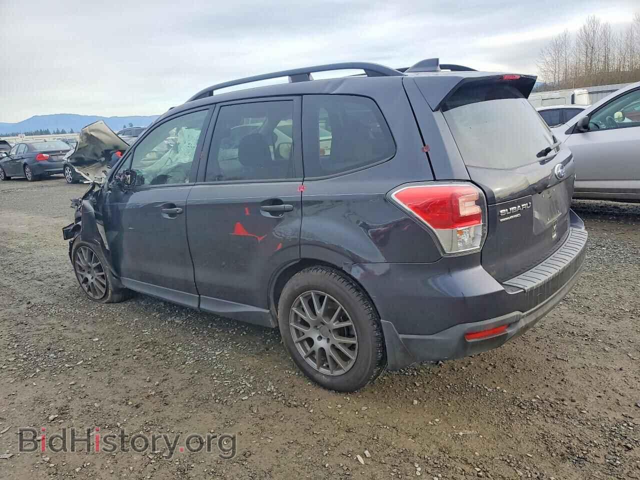 2017 SUBARU FORESTER - VIN: JF2SJAGC2HH438528 - Фото 2