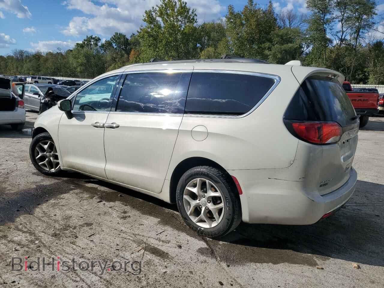 2017 CHRYSLER PACIFICA - VIN: 2C4RC1BG2HR840166 - Photo 2