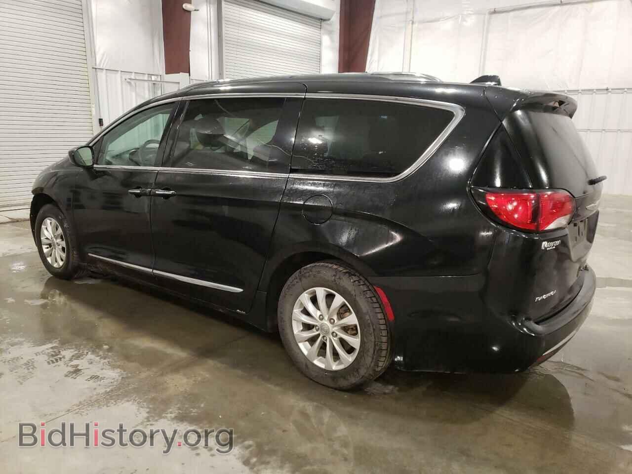 2018 CHRYSLER PACIFICA - VIN: 2C4RC1BG2JR142002 - Фото 2