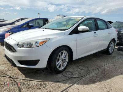 2016 Ford FOCUS SE, white — VIN 1FADP3F28GL219603, Copart