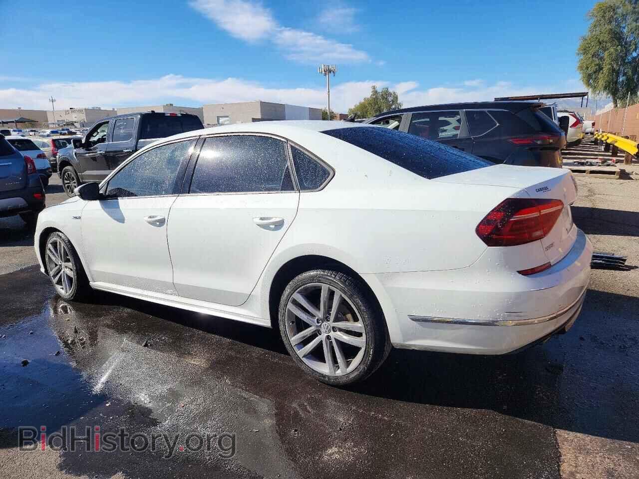 2018 VOLKSWAGEN PASSAT - VIN: 1VWAA7A32JC036806 - Фото 2