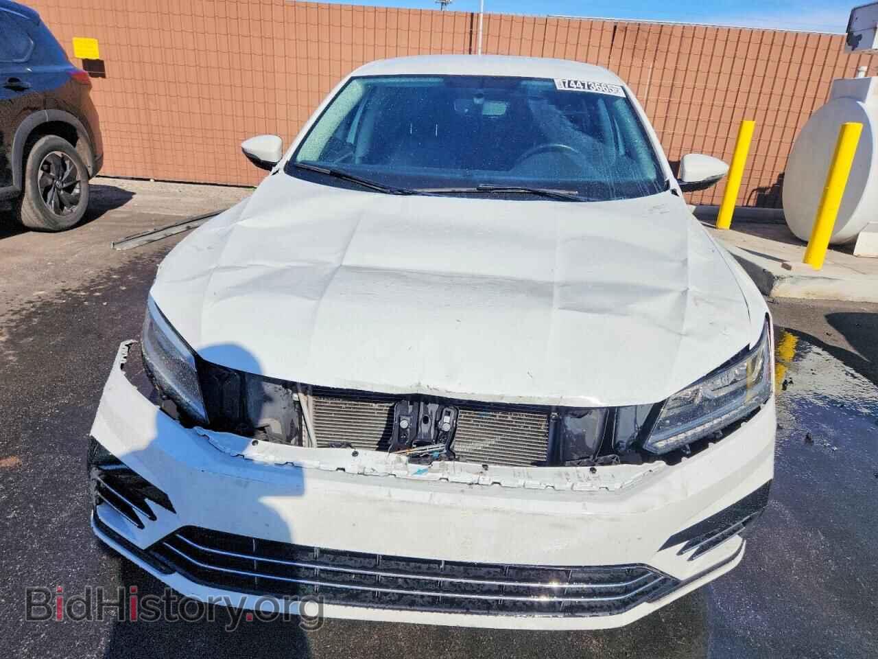 2018 VOLKSWAGEN PASSAT - VIN: 1VWAA7A32JC036806 - Фото 5