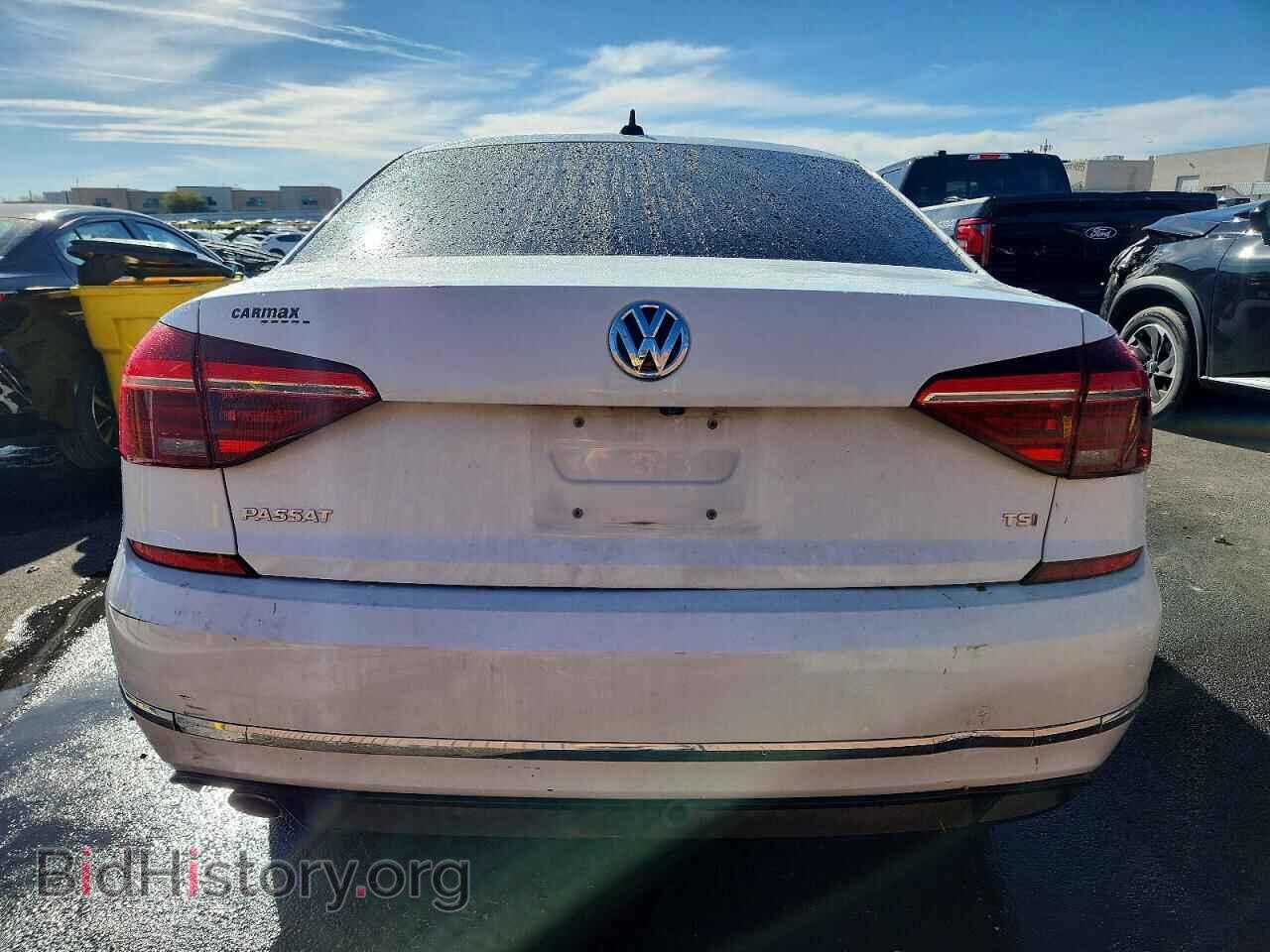 2018 VOLKSWAGEN PASSAT - VIN: 1VWAA7A32JC036806 - Фото 6