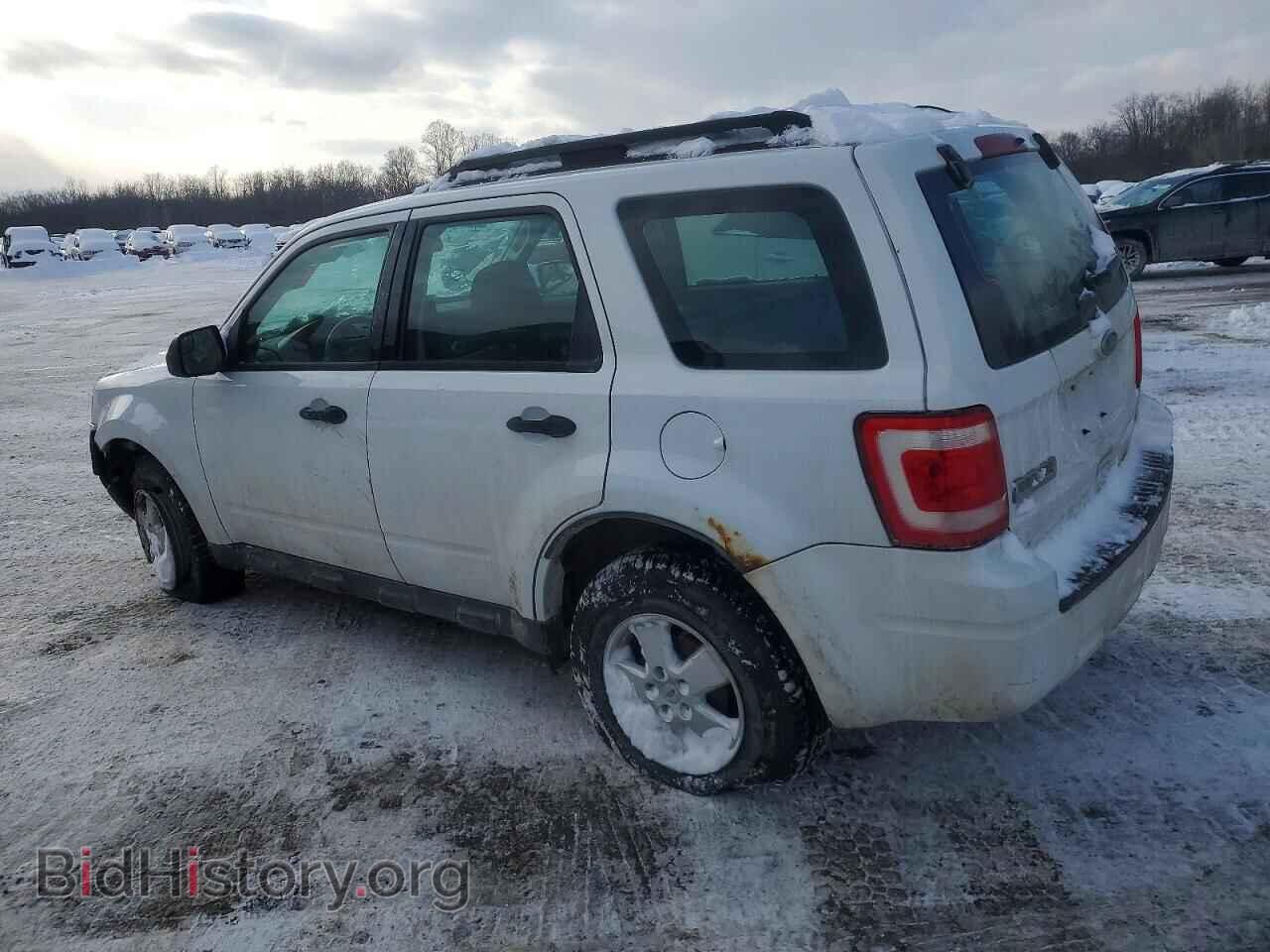 2011 FORD ESCAPE - VIN: 1FMCU9C77BKC30894 - Фото 2
