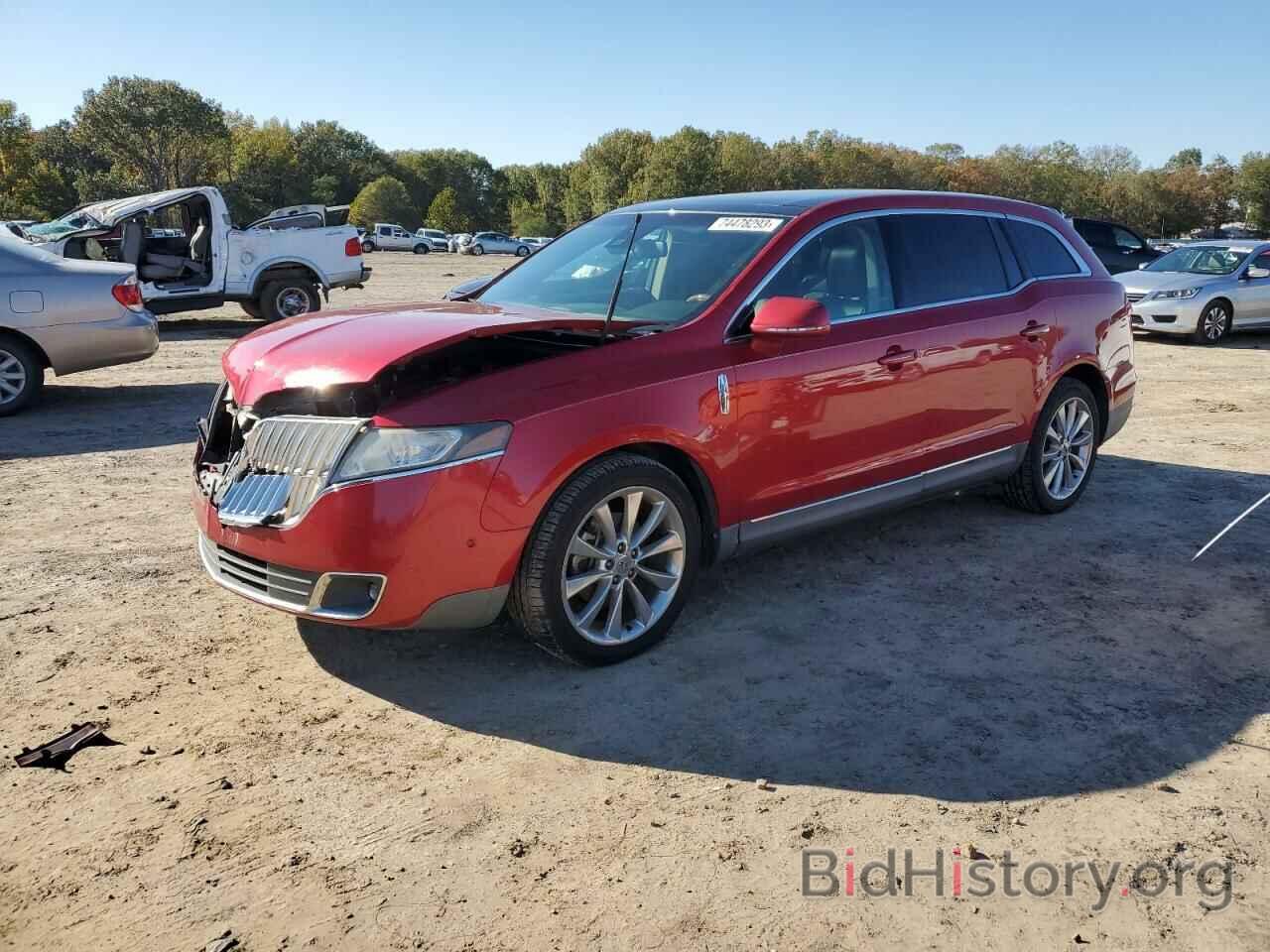 Photo 2LMHJ5AT8ABJ13412 - LINCOLN MKT 2010