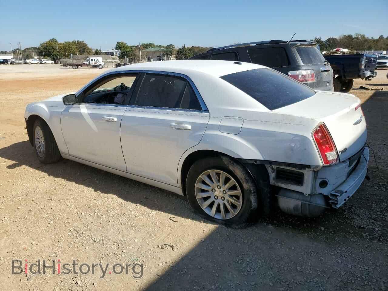 2012 CHRYSLER 300 - VIN: 2C3CCAAG0CH234715 - Фото 2