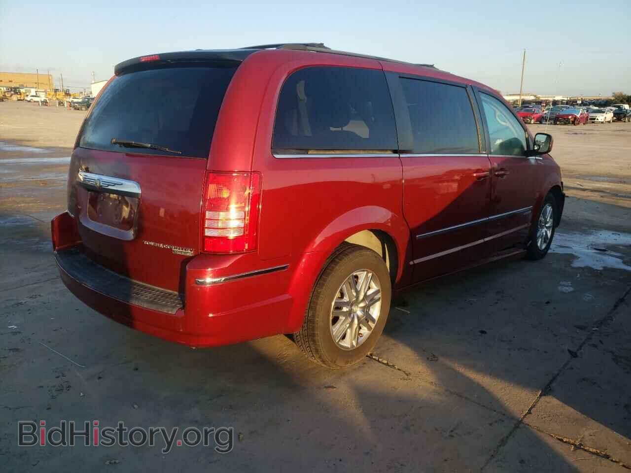2010 CHRYSLER MINIVAN - VIN: 2A4RR5D11AR359792 - Фото 3