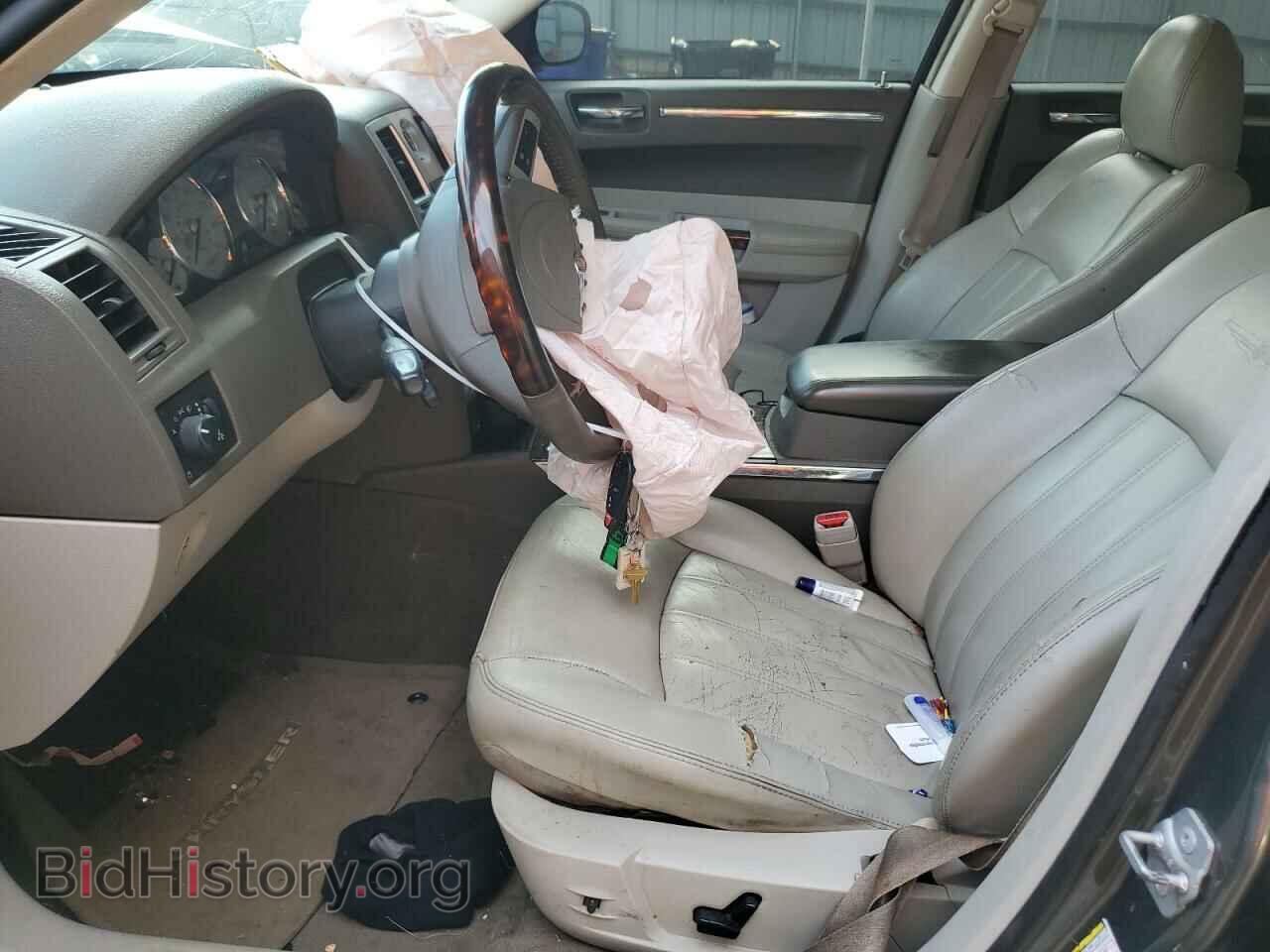 2010 CHRYSLER 300 - VIN: 2C3CA6CT2AH126123 - Фото 7