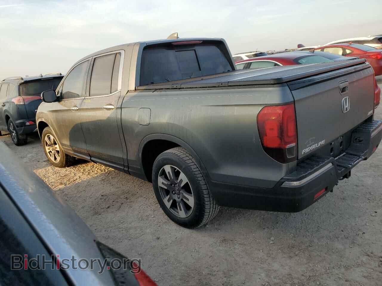 2017 HONDA RIDGELINE - VIN: 5FPYK3F77HB038381 - Фото 2