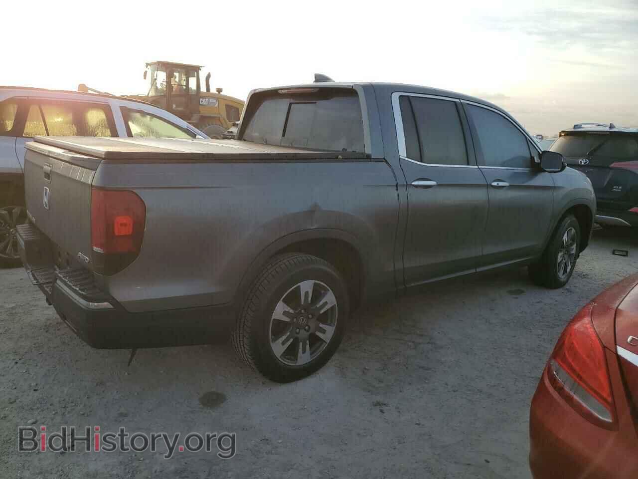2017 HONDA RIDGELINE - VIN: 5FPYK3F77HB038381 - Фото 3
