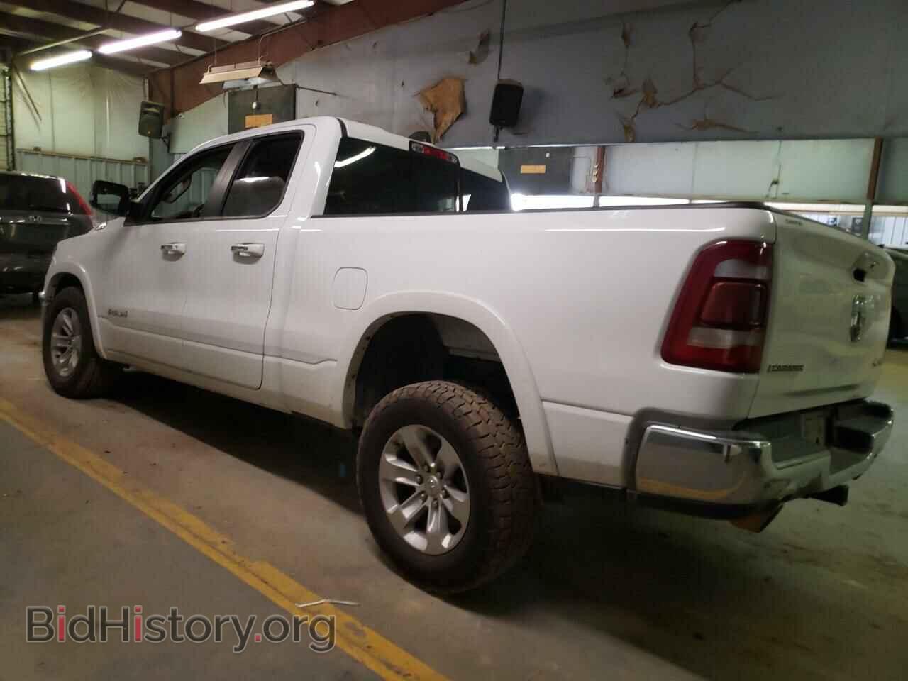 2020 RAM 1500 - VIN: 1C6SRFDT2LN258380 - Фото 2