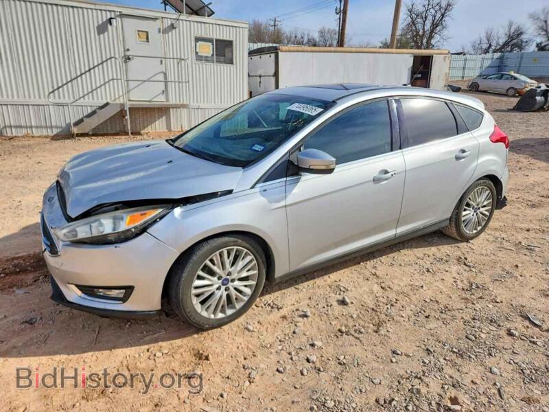 2017 Ford FOCUS Titanium (VIN 1FADP3N20HL272606) — фото 1 из 12, Copart, повреждение: град