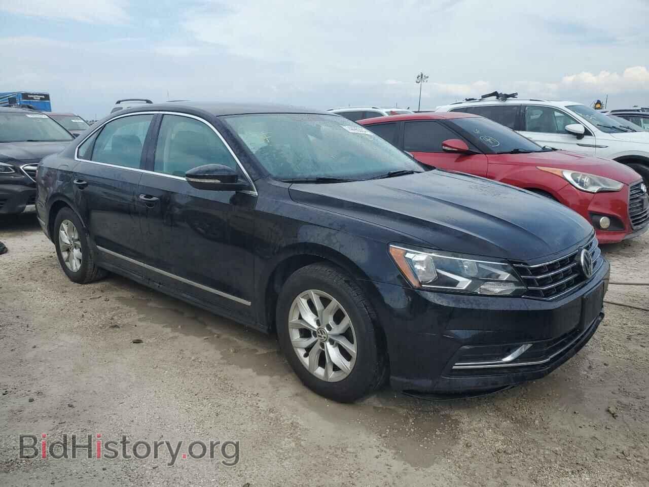 2017 VOLKSWAGEN PASSAT - VIN: 1VWAT7A37HC001361 - Фото 4