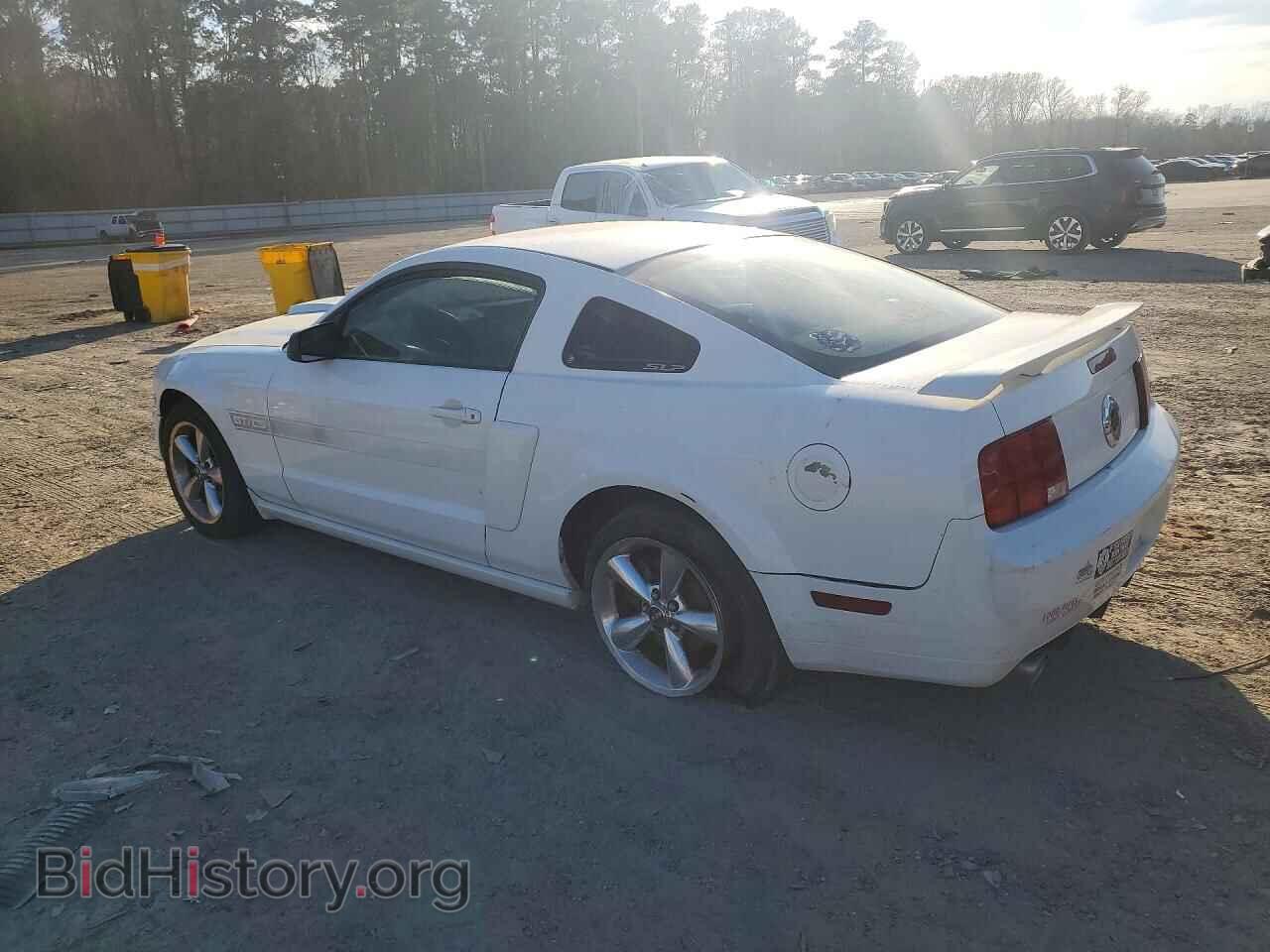 2007 FORD MUSTANG - VIN: 1ZVFT82H075249167 - Фото 2