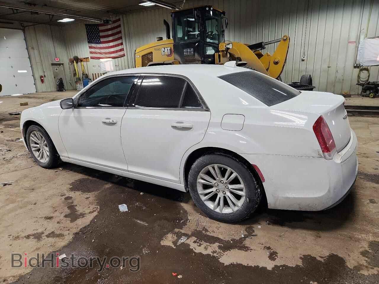 2017 CHRYSLER 300 - VIN: 2C3CCAAG2HH521691 - Фото 2