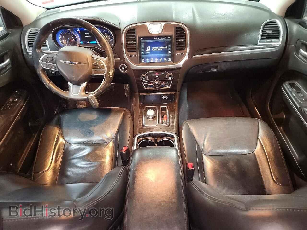 2017 CHRYSLER 300 - VIN: 2C3CCAAG2HH521691 - Фото 8