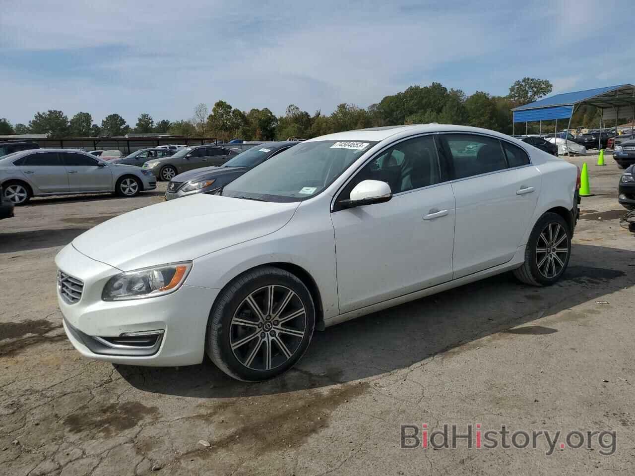 Photo LYV402HK2HB145302 - VOLVO S60 2017