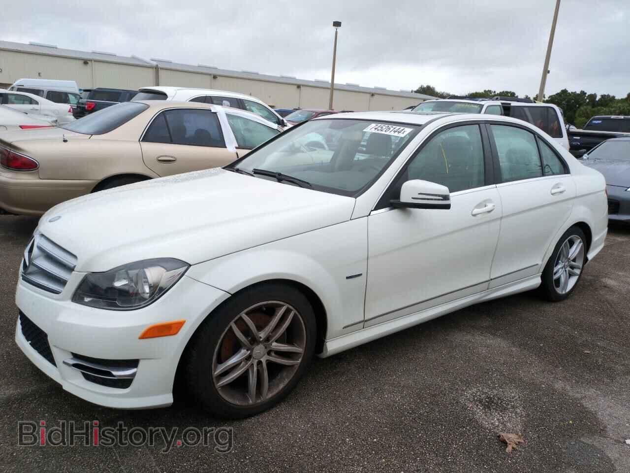 Фотография WDDGF4HB6CA644679 - MERCEDES-BENZ C-CLASS 2012