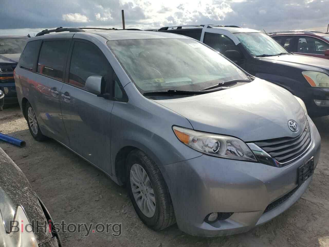 2011 TOYOTA All Models - VIN: 5TDYK3DC1BS049792 - Фото 4